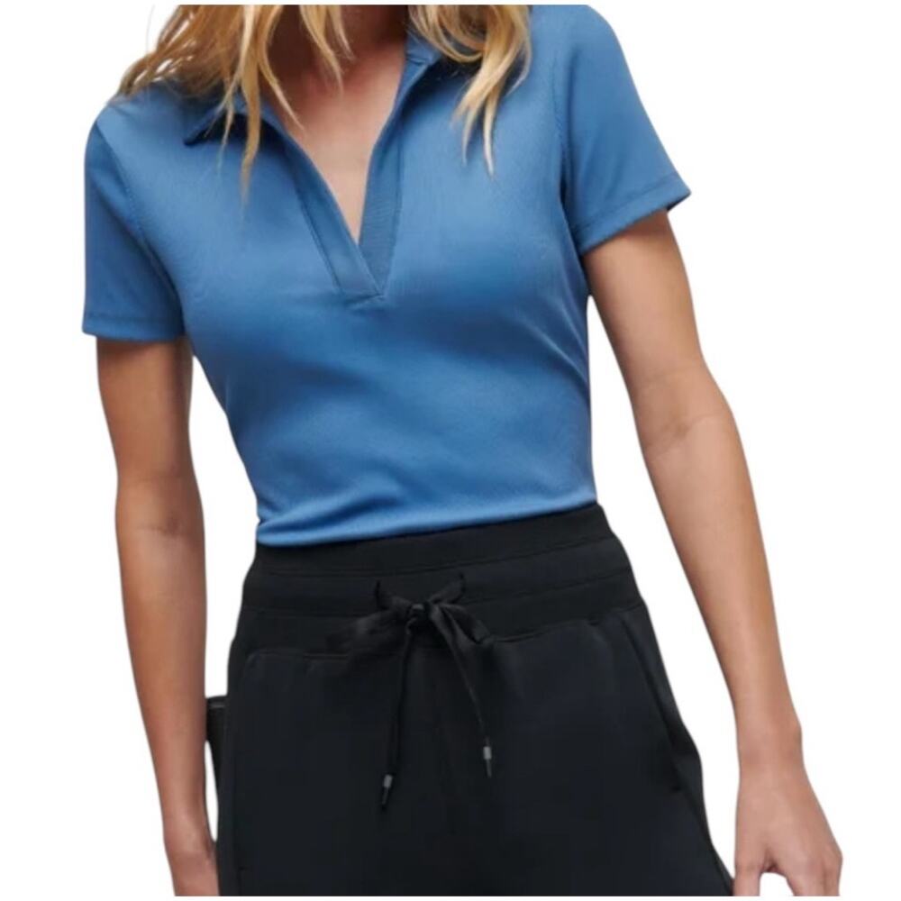 Travis Mathew Top Movement Short Sleeve V Neck Polo Shirt Blue Womens Small New - Picture 13 of 13